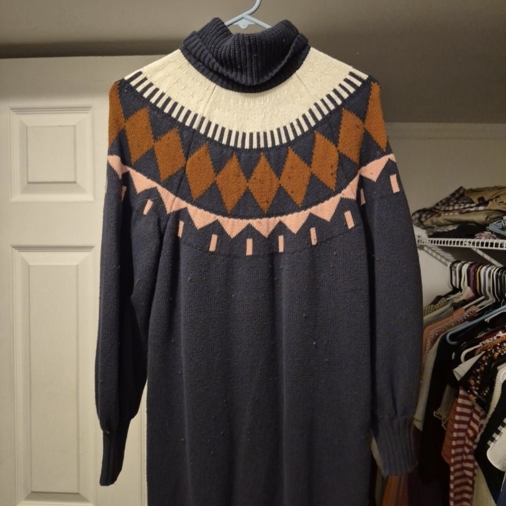 Chic Geometric Turtleneck Sweater